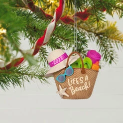 Hallmark Life's A Beach! 2023 Ornament -Hallmark Lifes a Beach Tote Bag Keepsake Ornament 1899QGO2929 02
