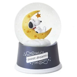 Hallmark 30 Hallmark Peanuts® Snoopy Sweet Dreams Snow Globe With Light